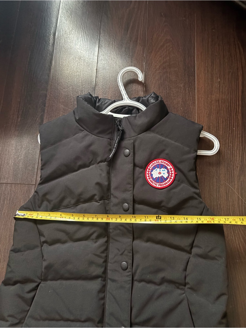 Canada Goose women’s freestyle vest - Picture 9 of 10